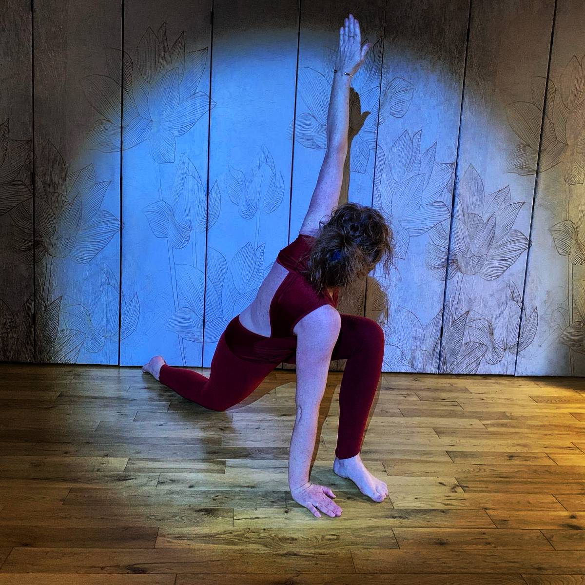 Posture dragon yin yoga toulon